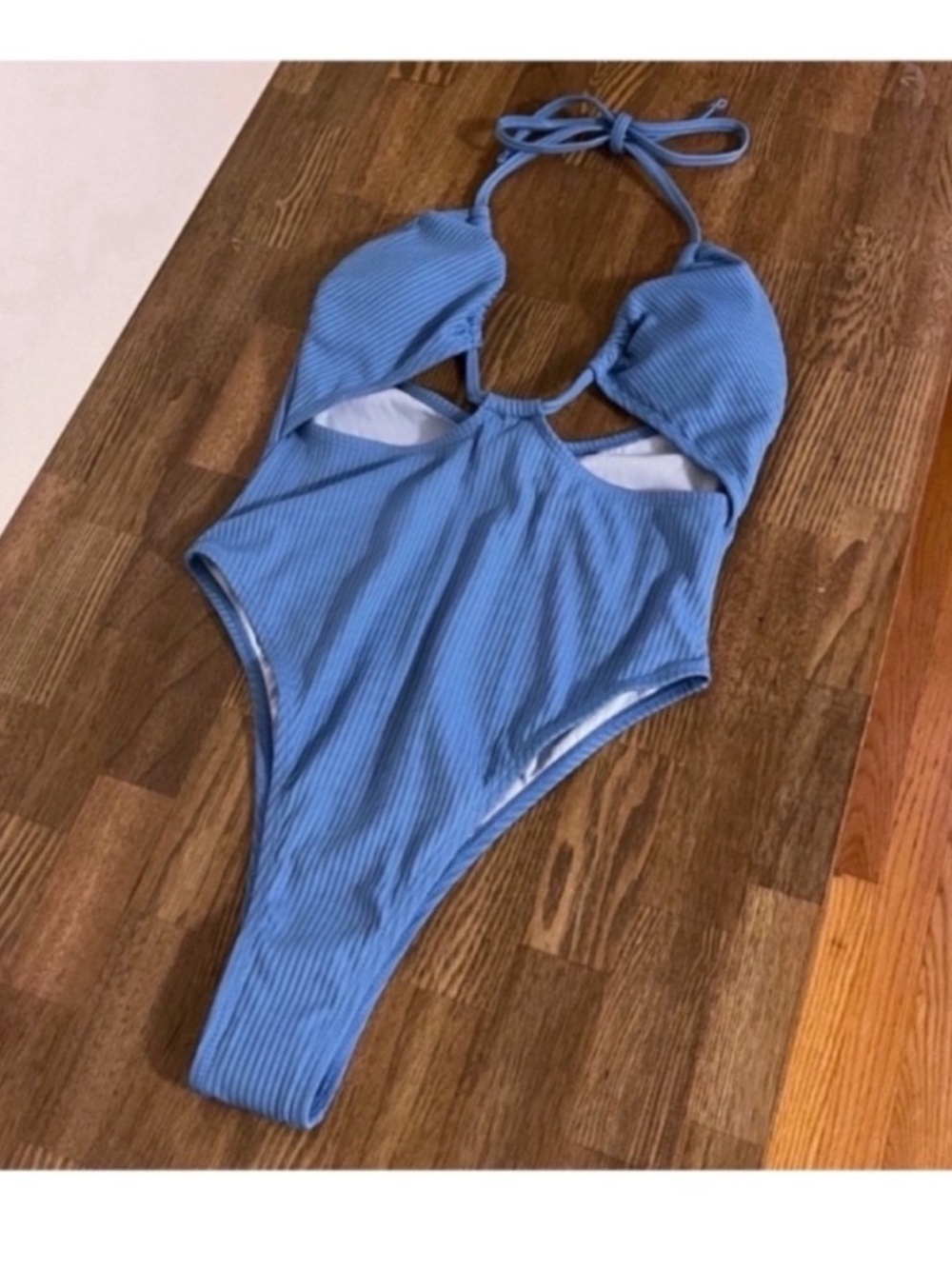 CUPSHE Beach House Ribbed Cutout Halter One Piece Swimsuit Bathing Suit NWT Sz S